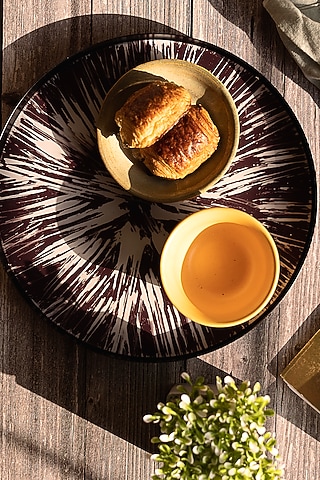 Wine Glass Round Serving Tray by H2H