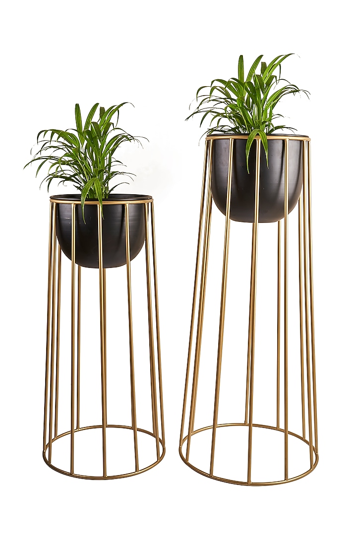 Matte Black Metal Planters (Set Of 2) by H2H at Pernia's Pop Up Shop