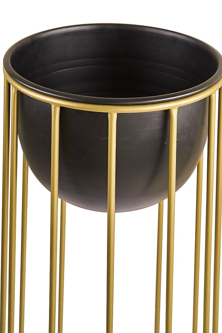 Matte Black Metal Planters (Set Of 2) by H2H at Pernia's Pop Up Shop