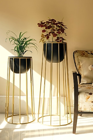 Matte Black Metal Planters (Set Of 2) by H2H