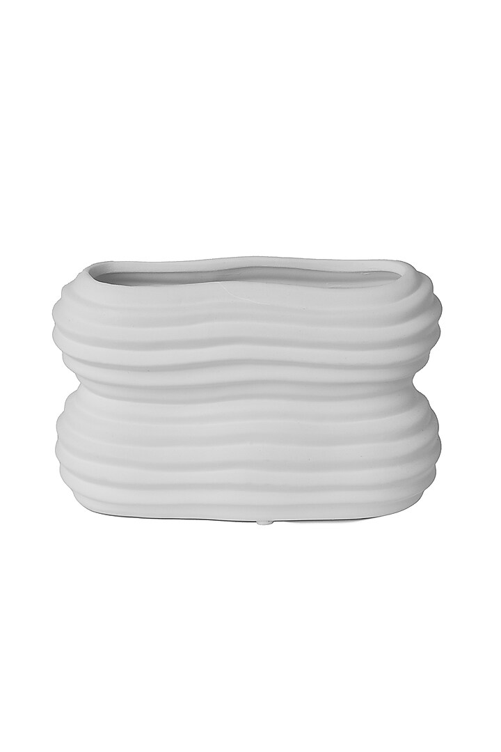 White Polyresin Rectangular Wave Textured Vase by H2H at Pernia's Pop Up Shop