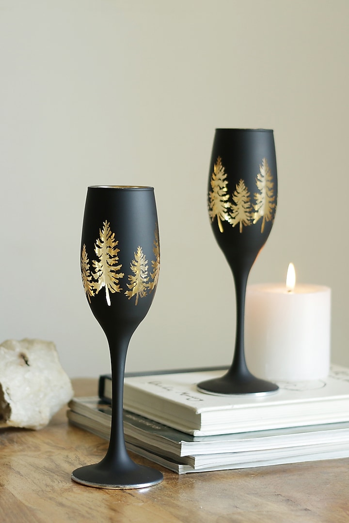 Black & Gold Champagne Flutes In Glass (Set of 2) by H2H