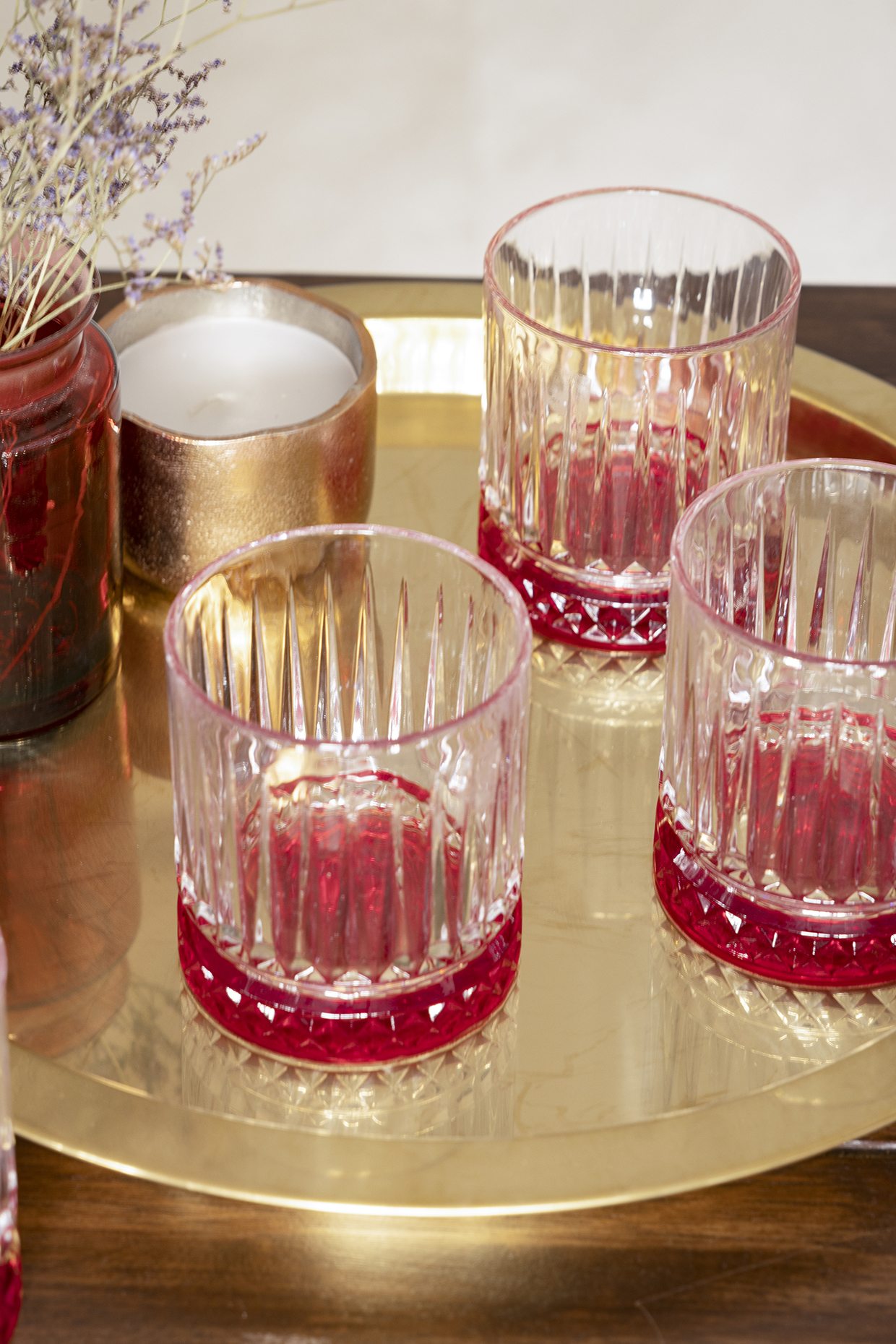 Red on sale glass tumblers