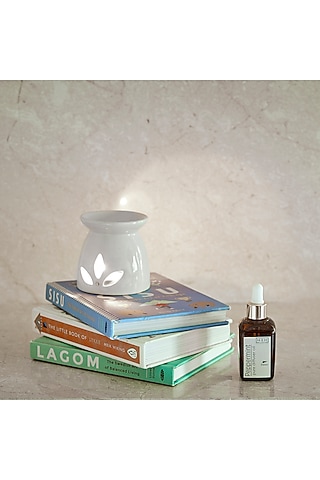 Raw Earth Diffuser & Peppermint Essential Oil Gift Set by H2H
