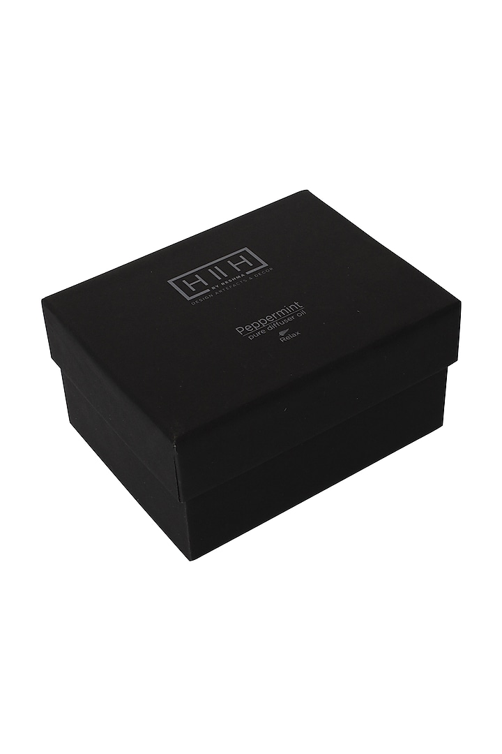 Raw Earth Diffuser & Peppermint Essential Oil Gift Set by H2H at Pernia's Pop Up Shop