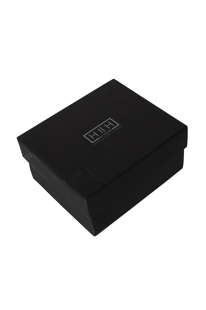 Raw Earth Diffuser & Essential Oils Gift Set by H2H at Pernia's Pop Up Shop