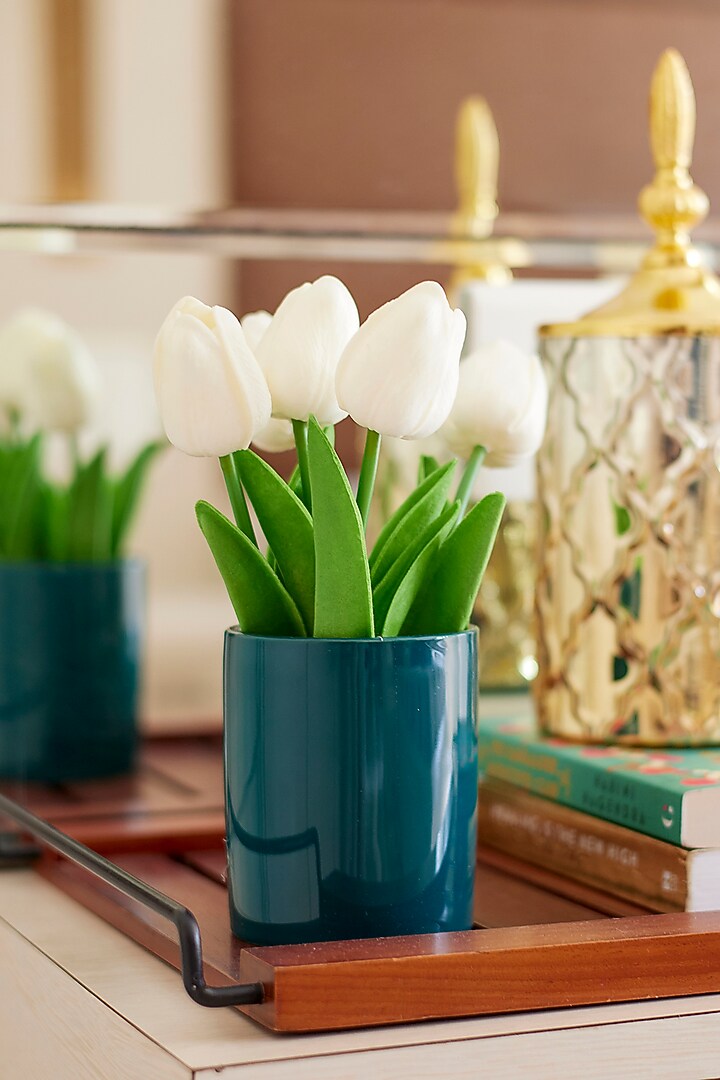 White Polyester Maria Tulip Artificial Flower Bunch With Vase by H2H at Pernia's Pop Up Shop