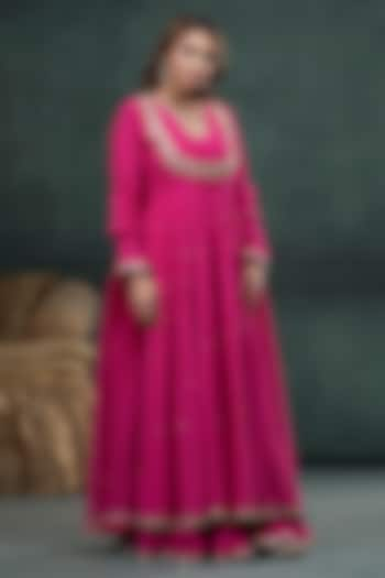 Rani Pink Moonga Silk Anarkali Set by Hirika & Dhruti Label at Pernia's Pop Up Shop