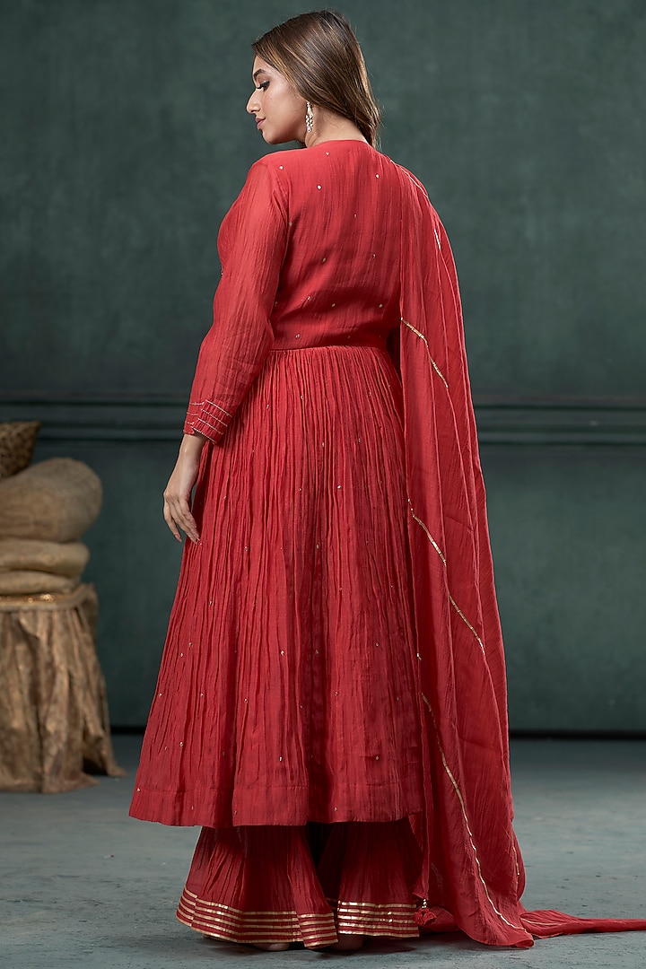 Red Chanderi Tikki Work Pleated Angrakha Kurta Set by Hirika & Dhruti Label at Pernia's Pop Up Shop