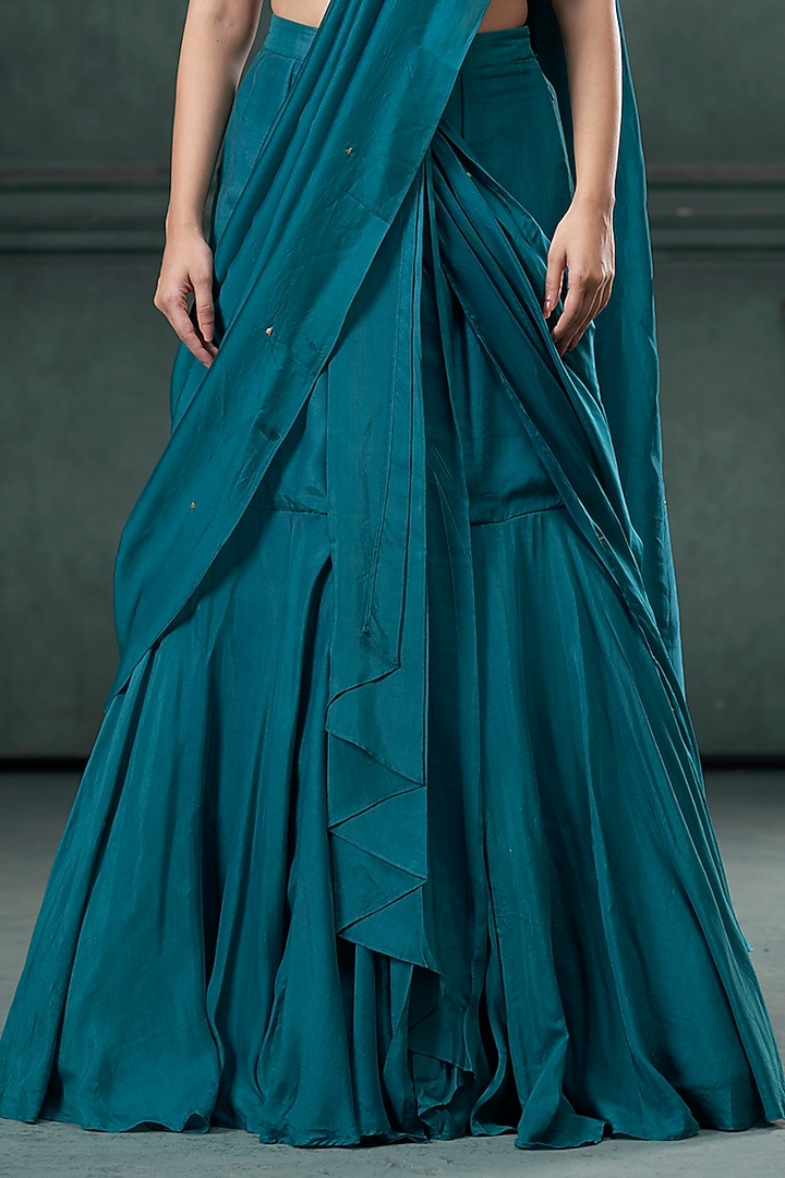 Rama Green Cotton Silk Wedding Lehenga Set by Hirika & Dhruti Label at Pernia's Pop Up Shop