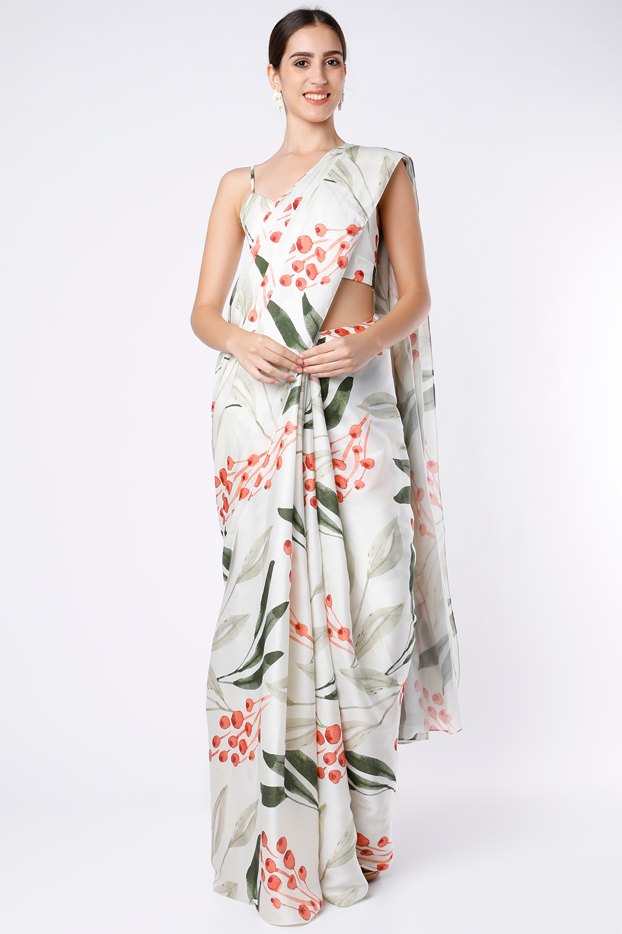 Shop the floral print white georgette saree with pink piping border & criss  cross printed blouse pi… | Stylish sarees, Designer saree blouse patterns,  Chiffon saree