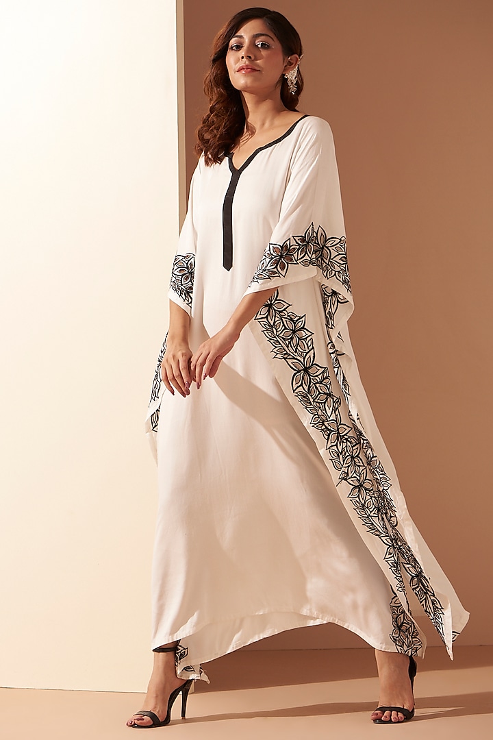 White Muslin Cotton Embroidered Kaftan by The Hem'd