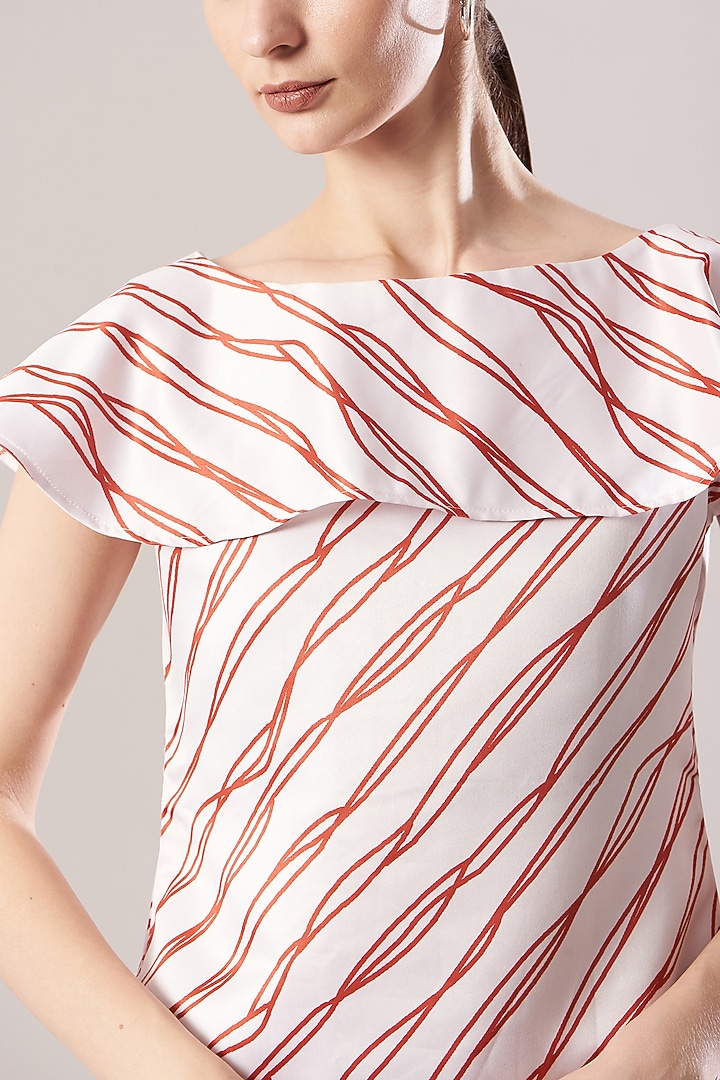 White Printed Off-Shoulder Top by The Hem'd at Pernia's Pop Up Shop