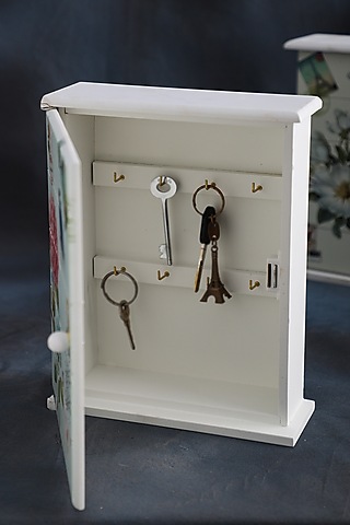 White MDF Wood Box Key Holder by Home Struck