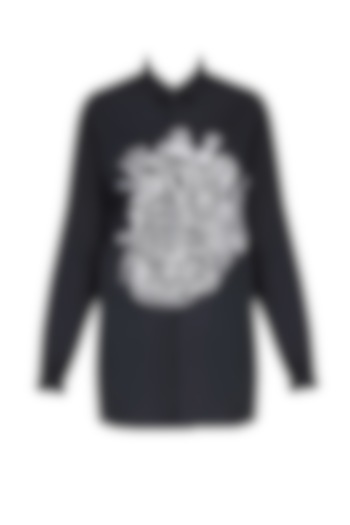 Black heart shirt available only at Pernia's Pop Up Shop.