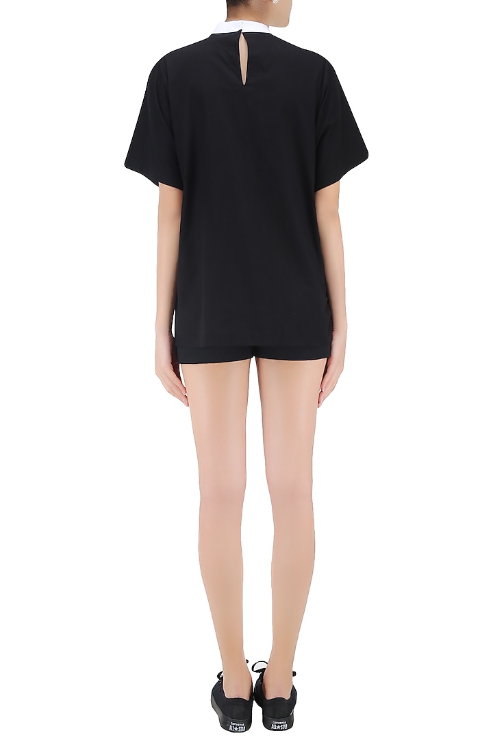 White and black panelled top available only at Pernia's Pop Up Shop.