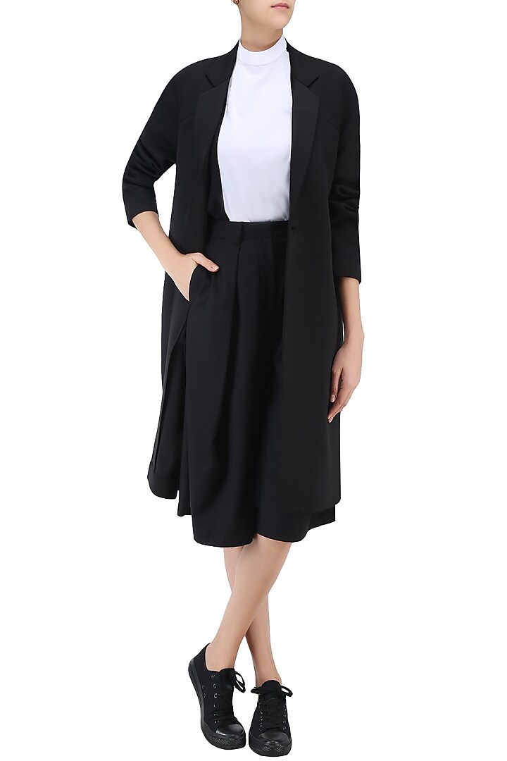 Black oversized neoprene coat shirt available only at Pernia's Pop Up Shop.