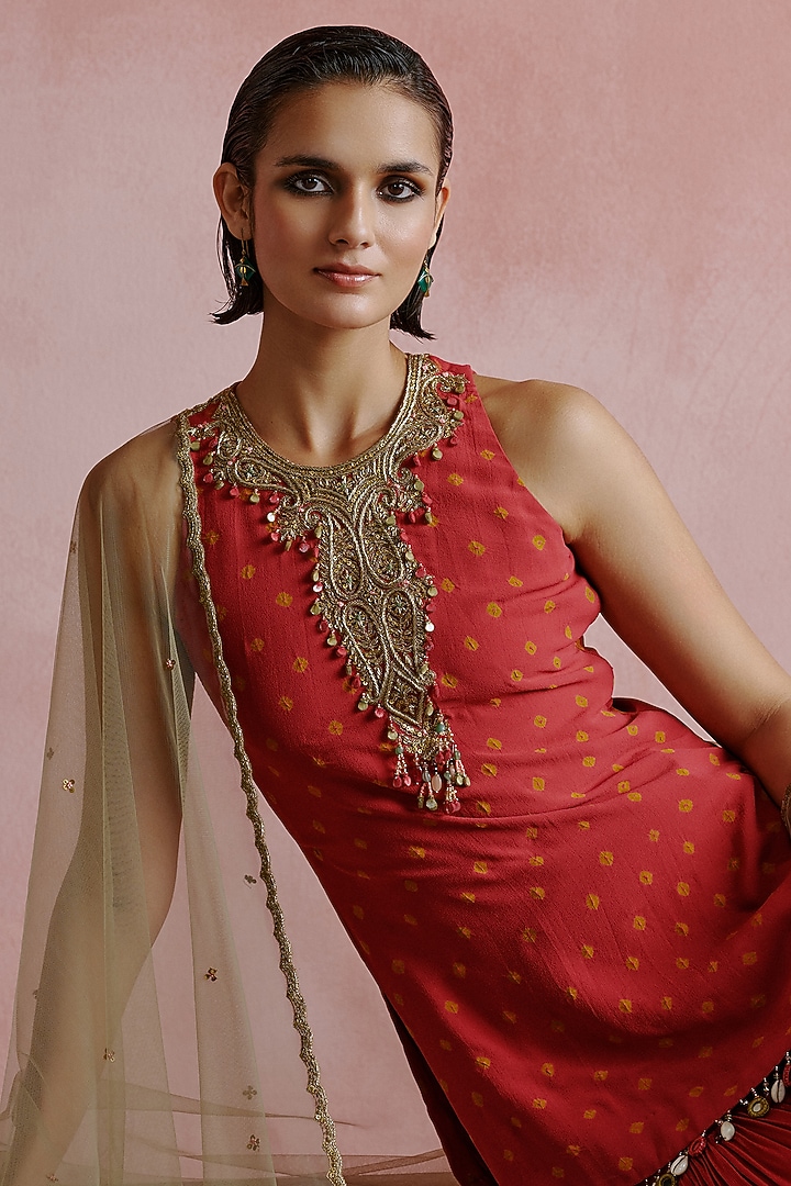 Deep Pink Georgette Gharara Set by House of arshiyaa at Pernia's Pop Up Shop