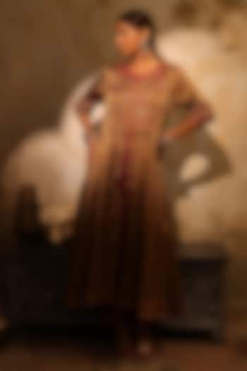 Antique Gold Tissue Mirror Embroidered Kurta Set by HOUSE OF AAS at Pernia's Pop Up Shop