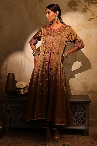 Antique Gold Tissue Mirror Embroidered Kurta Set by HOUSE OF AAS