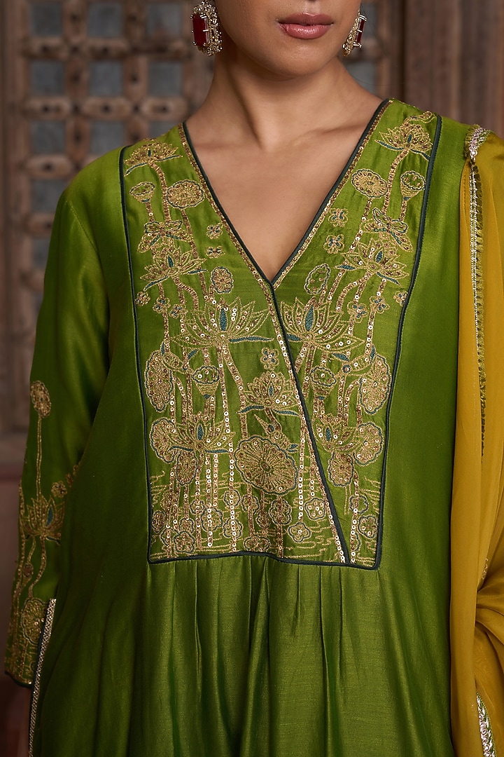 Mehendi Green Silk Chanderi Zari Hand Embroidered Kurta Set by HOUSE OF AAS at Pernia's Pop Up Shop