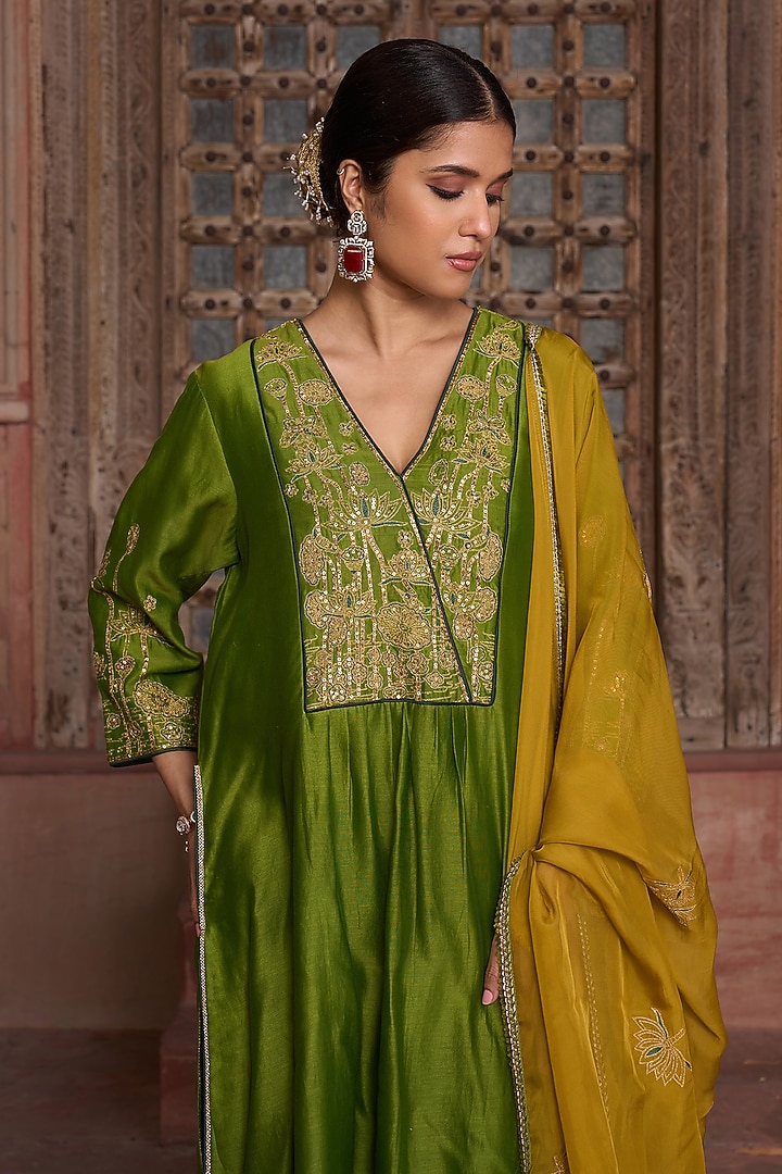 Mehendi Green Silk Chanderi Zari Hand Embroidered Kurta Set by HOUSE OF AAS at Pernia's Pop Up Shop