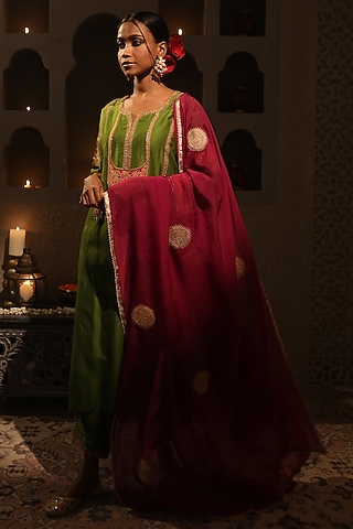 Mehendi Green Silk Chanderi Zari Hand Embroidered Kurta Set by HOUSE OF AAS