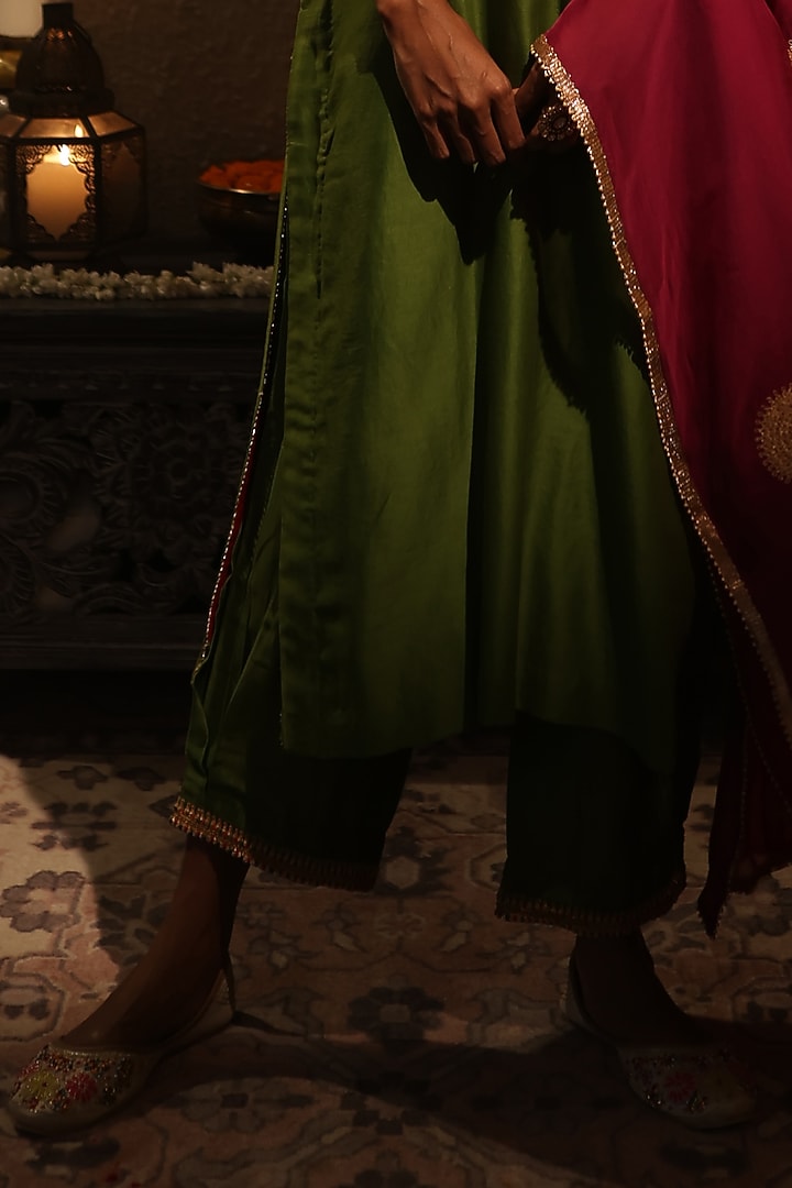 Mehendi Green Silk Chanderi Zari Hand Embroidered Kurta Set by HOUSE OF AAS at Pernia's Pop Up Shop