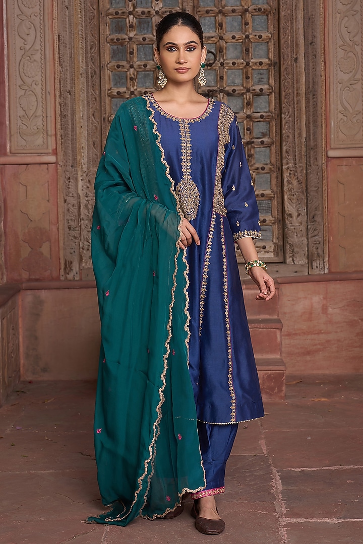 Turquoise Chanderi Aari & Mirror Embroidered Kurta Set by HOUSE OF AAS at Pernia's Pop Up Shop