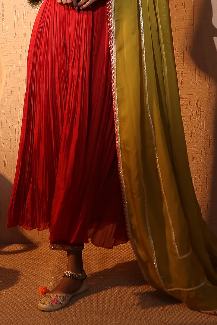 Red Chanderi Gold Embroidered Kurta Set by HOUSE OF AAS at Pernia's Pop Up Shop