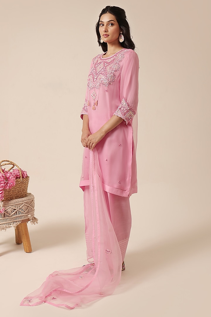 Pink Pure Organza Thread Embroidered Kurta Set by HOUSE OF AAS at Pernia's Pop Up Shop