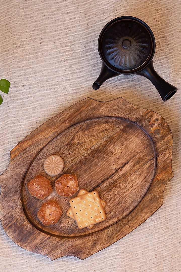 Dark Brown Mango Wood Curvy Platter by Hohmgrain