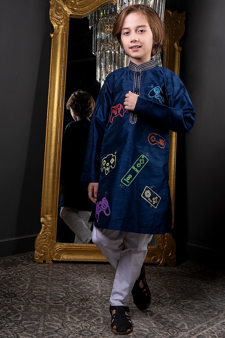 Blue Cotton Silk Hand Painted Kurta Set For Boys by Hoity Moppet