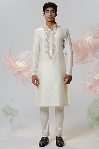 White Chanderi Zardosi Embroidered Kurta Set by HOUSE OF KOA