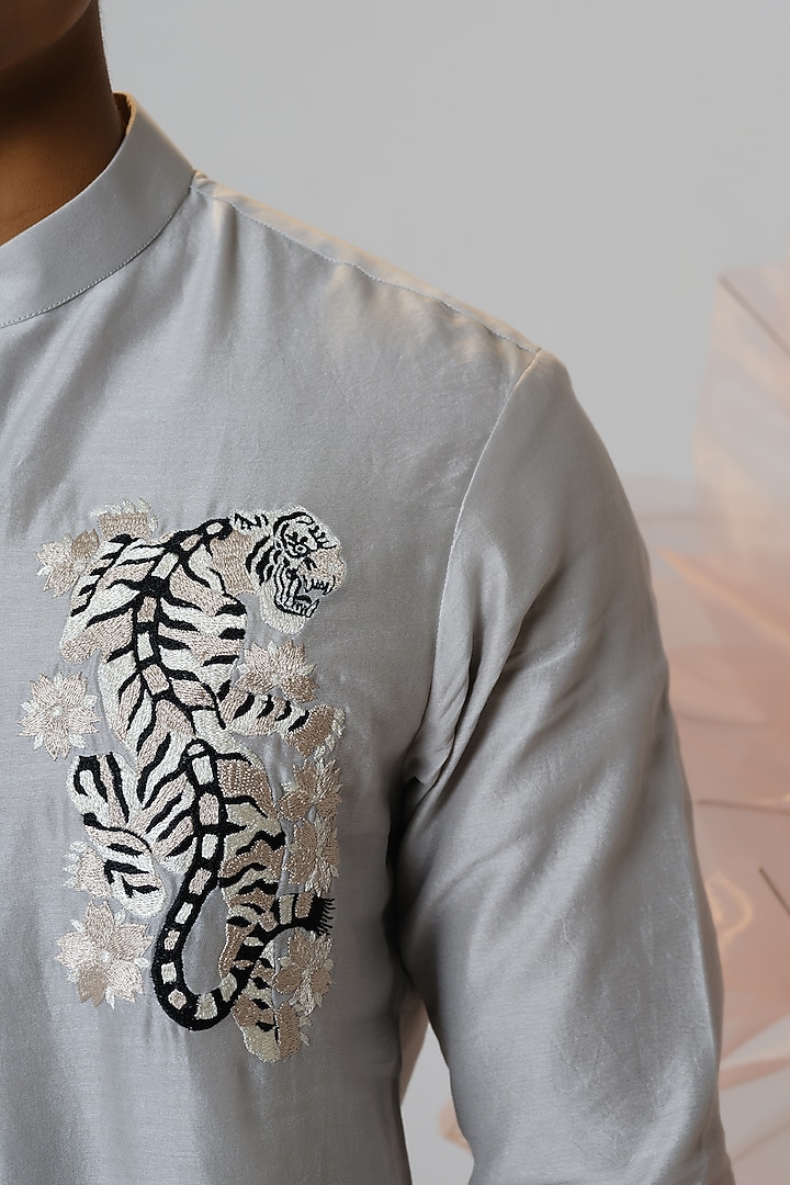 Grey Chanderi Machine Embroidered Kurta Set by HOUSE OF KOA at Pernia's Pop Up Shop