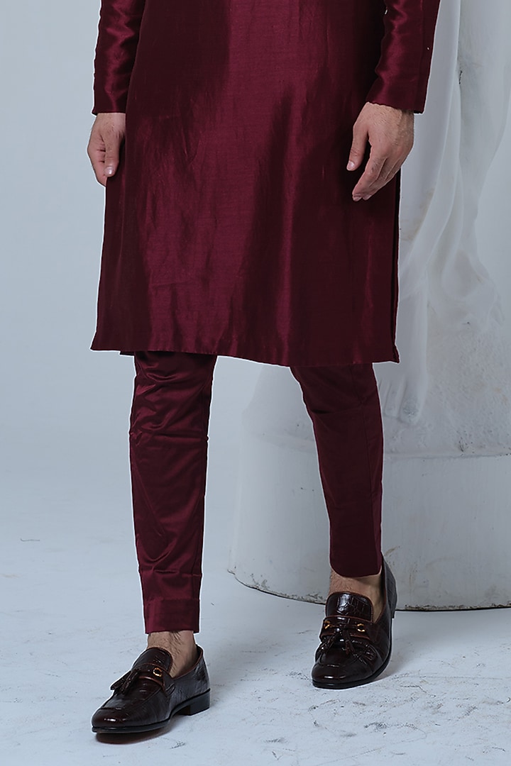 Maroon Chanderi Silk Aari Embroidered Kurta Set by HOUSE OF KOA at Pernia's Pop Up Shop