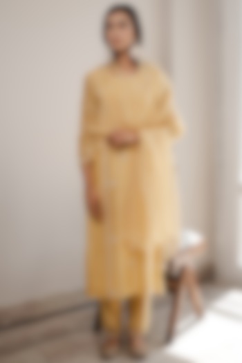 Yellow Embroidered Kurta Set by House of Pink at Pernia's Pop Up Shop