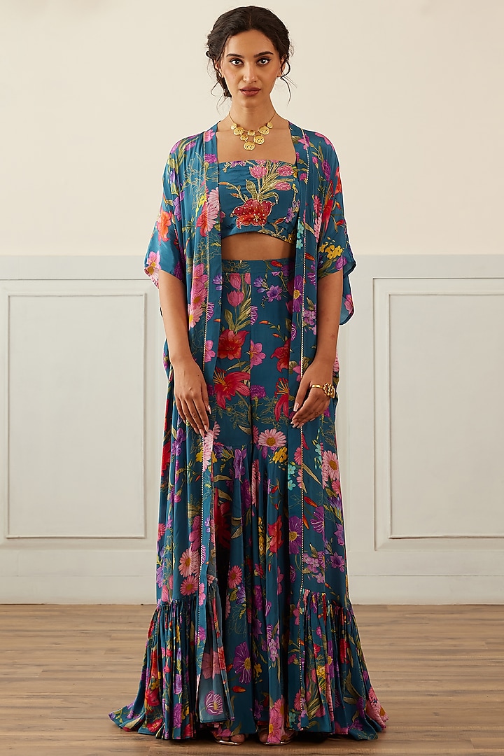 Blue Crepe Printed Cape Set by House of Pink at Pernia's Pop Up Shop