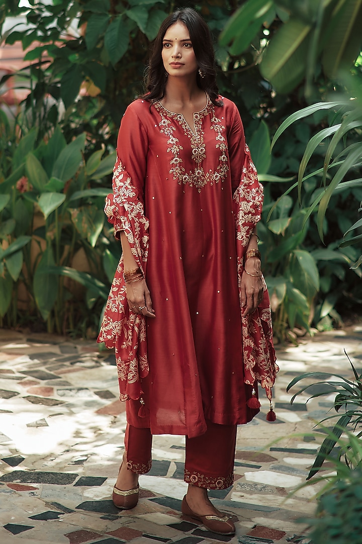 Christmas Red Hand Embroidered Kurta Set by House of Pink