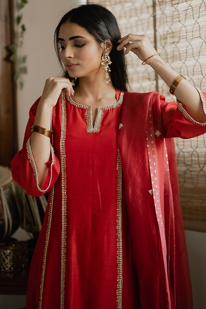 Cadmium Red Hand Embroidered A-Line Kurta Set by House of Pink at Pernia's Pop Up Shop