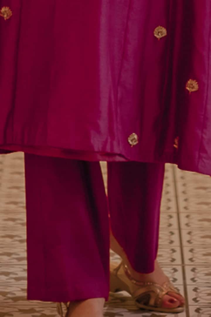 Wine Embroidered A-Line Kurta Set by House of Pink at Pernia's Pop Up Shop