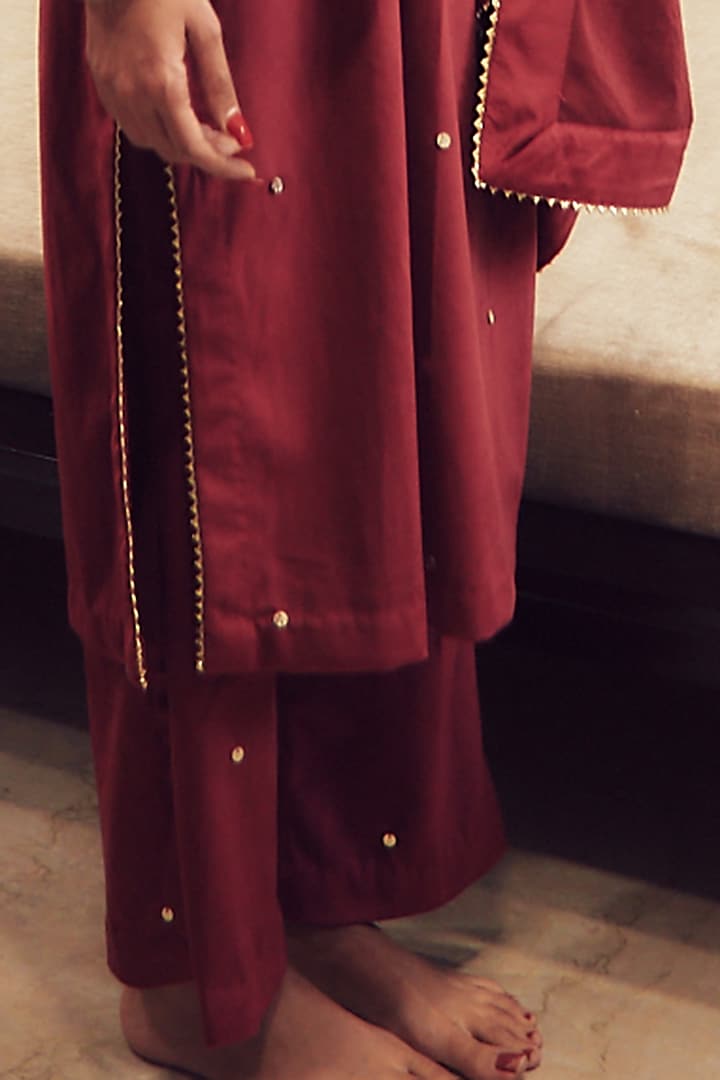 Maroon Embroidered Kurta Set by House of Pink at Pernia's Pop Up Shop