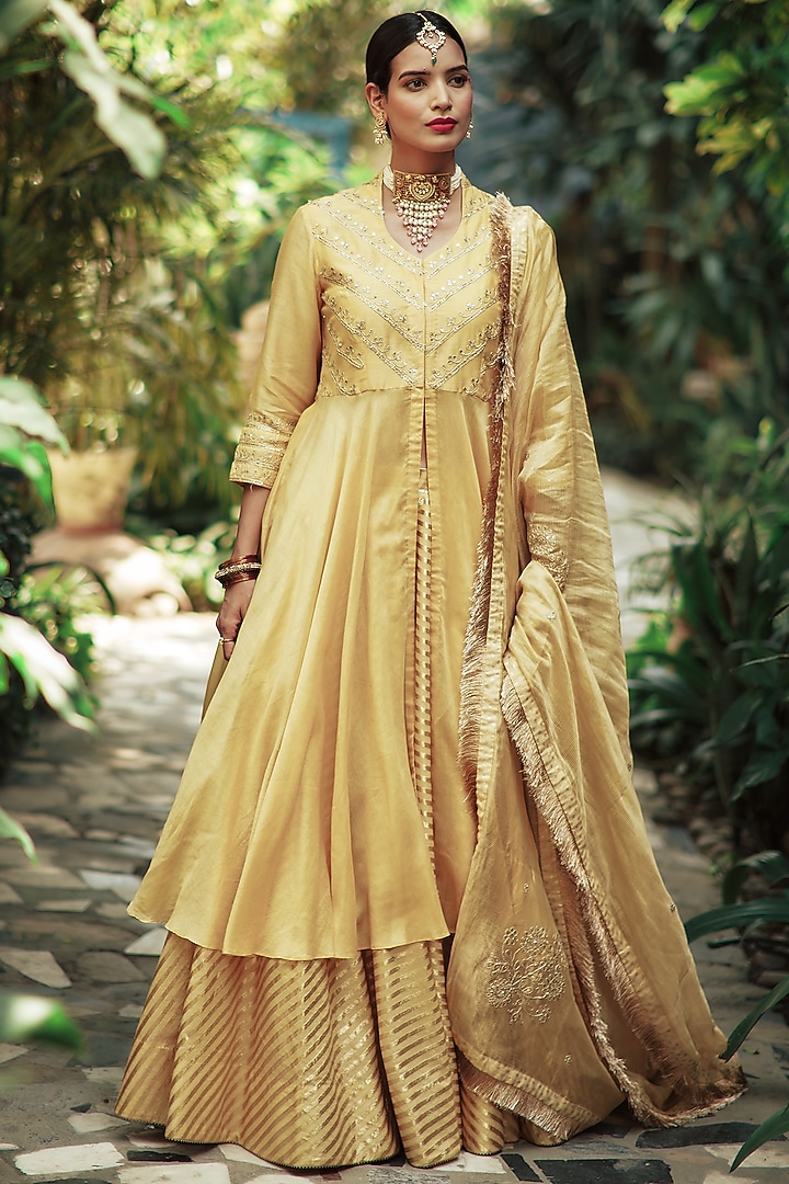 Yellow Embroidered Kurta Set by House of Pink at Pernia's Pop Up Shop
