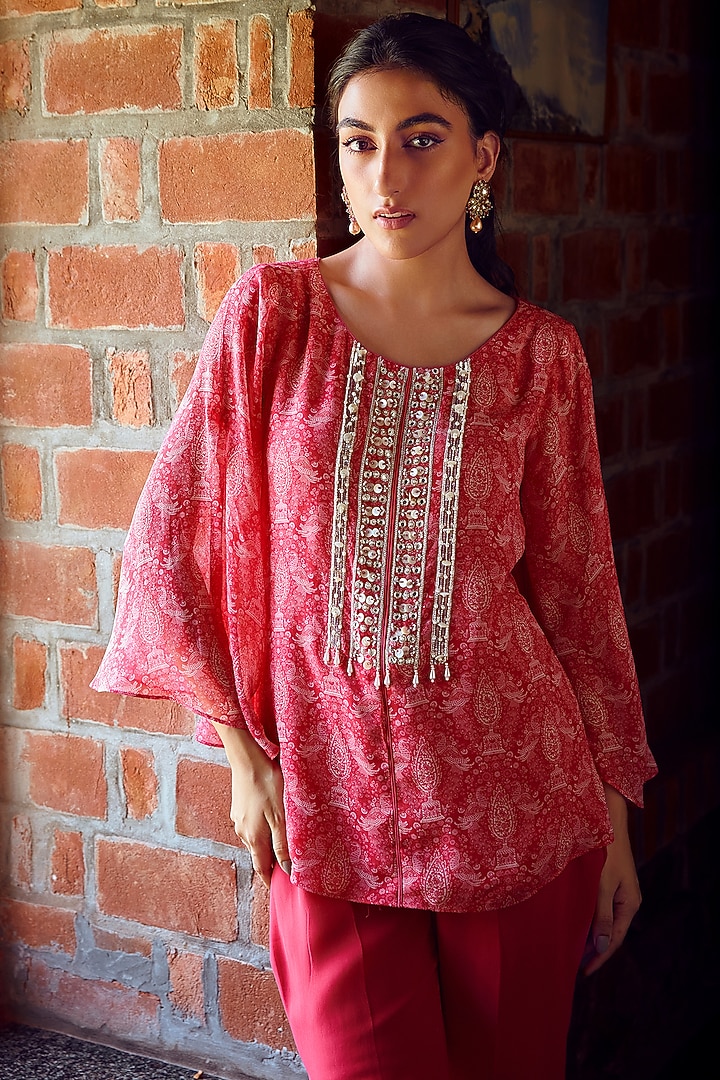 Fuchsia Pink Georgette Embroidered Co-Ord Set by Ritika Verma at Pernia's Pop Up Shop
