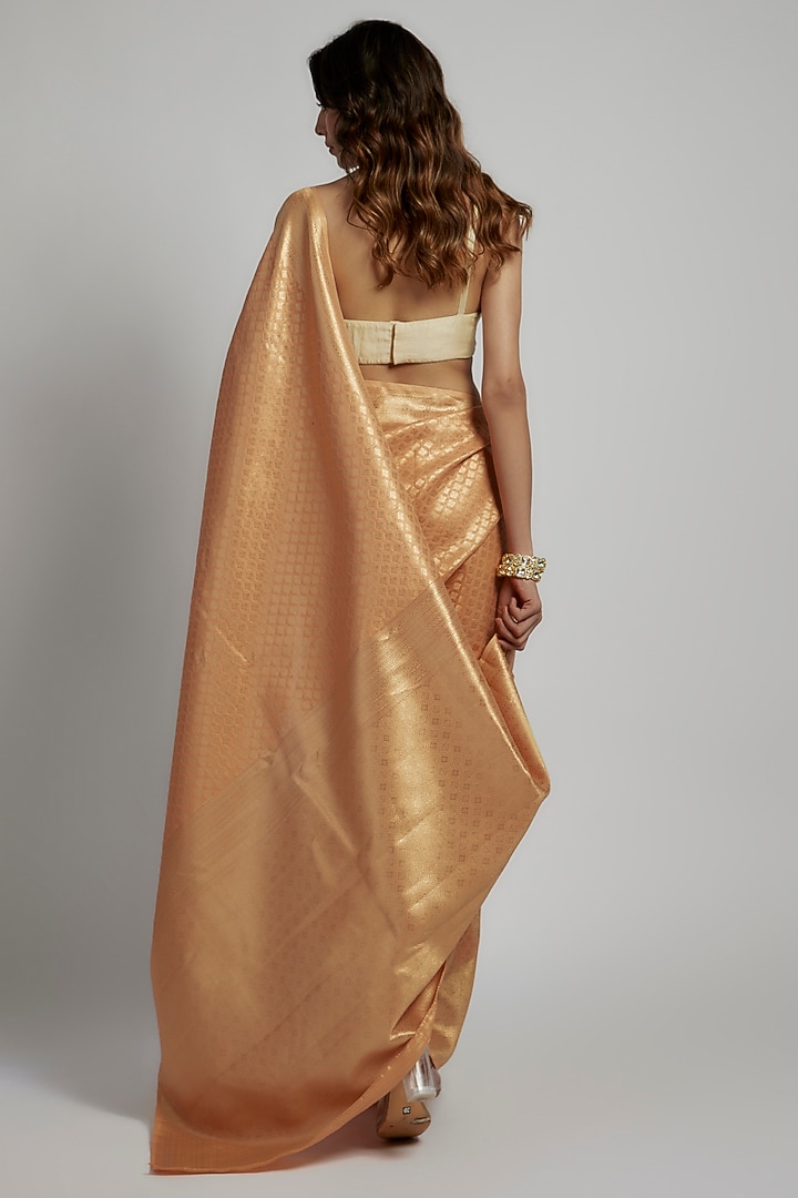 Peach Cream Silk Zari Kanchipuram Festive Saree Set by House of Dhriti at Pernia's Pop Up Shop