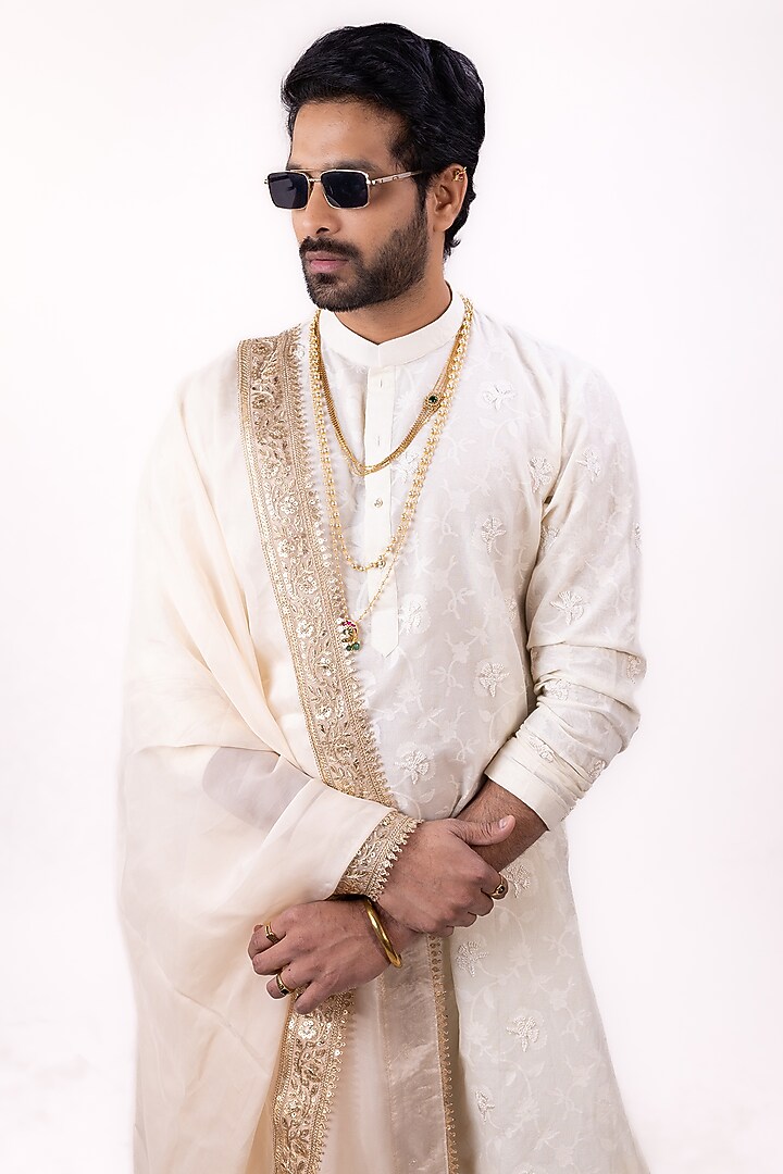 Ivory White Chanderi Silk Embroidered Kurta Set by House of Sannidhi at Pernia's Pop Up Shop