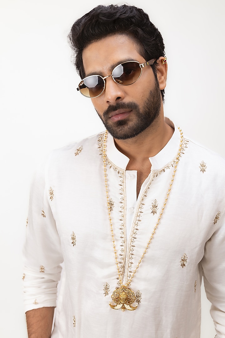 Ivory Linen Silk Zardosi Work Kurta Set by House of Sannidhi at Pernia's Pop Up Shop