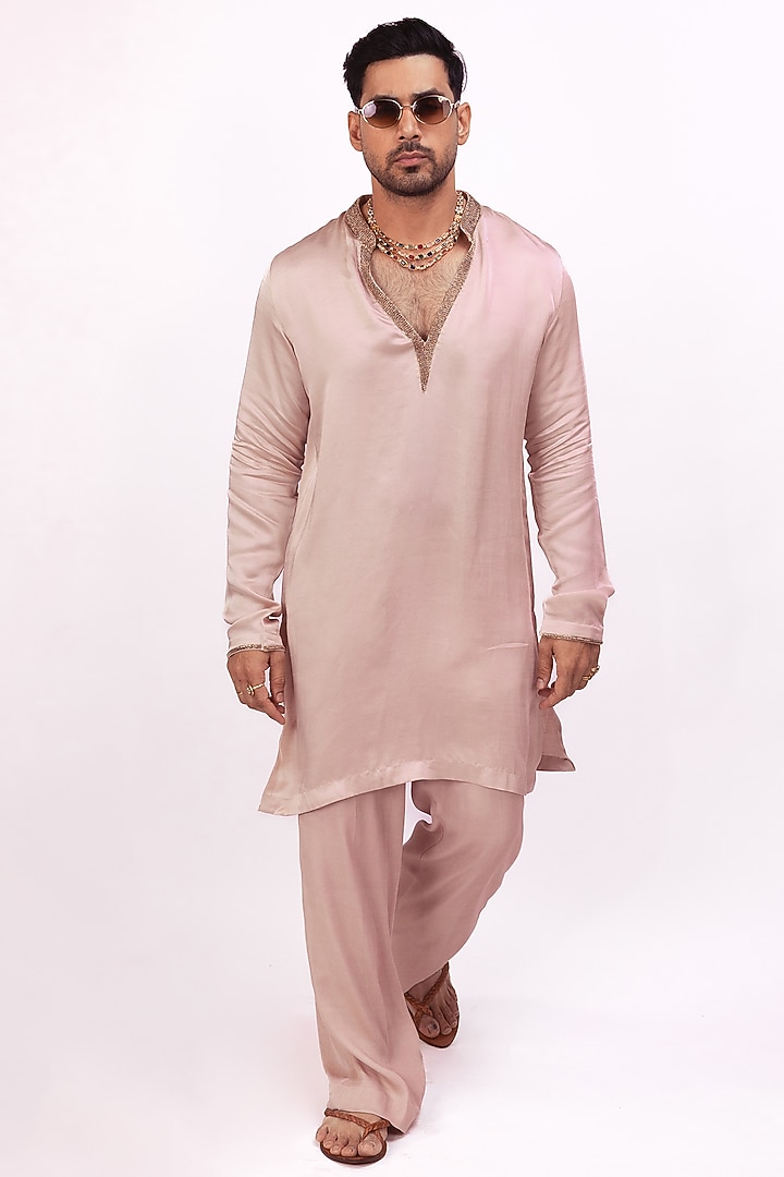 Blush Pink Linen Silk Kurta Set by House of Sannidhi at Pernia's Pop Up Shop