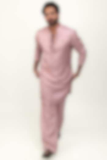 Blush Pink Linen Silk Satin Kurta Set by House of Sannidhi at Pernia's Pop Up Shop