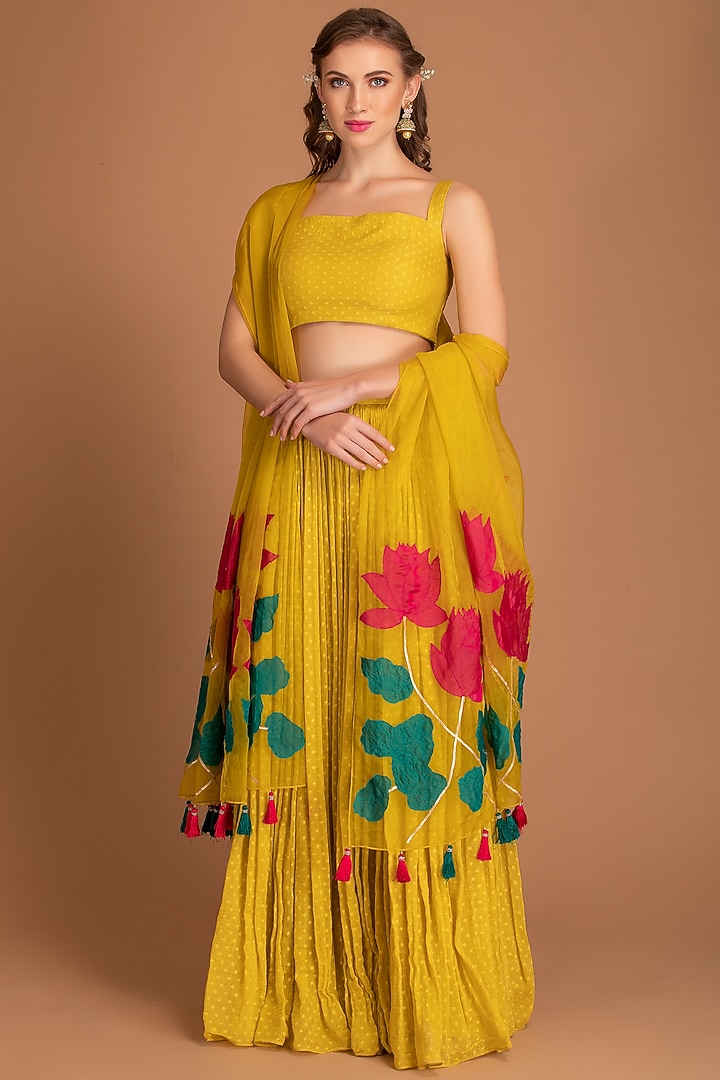 Jasmine Yellow Embroidered Lehenga Set by House of Tushaom at Pernia's Pop Up Shop